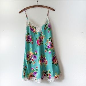 Vintage 90’s Victorias Secret floral lace slip S baddie girl aesthetic